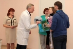 Документы на новорожденных в перинатальном центре будут вручать при выписке