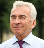 С Днем строителя!