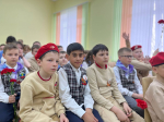 Парту Героя в честь Зиновия Колобанова открыли в Войсковицкой школе №1