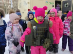 В Гатчине дошкольников познакомили с профессией инкассатора