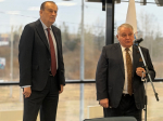 Александр Дрозденко поздравил Михаила Ковальчука с присвоением звания Героя Труда России