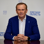 Губернатор поздравил ленинградцев с Днём знаний